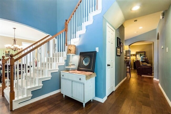 Photo - 4633 Chandler Dr House