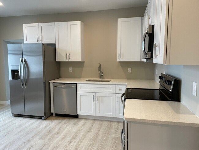 Photo - 145 Dupont St Apartment