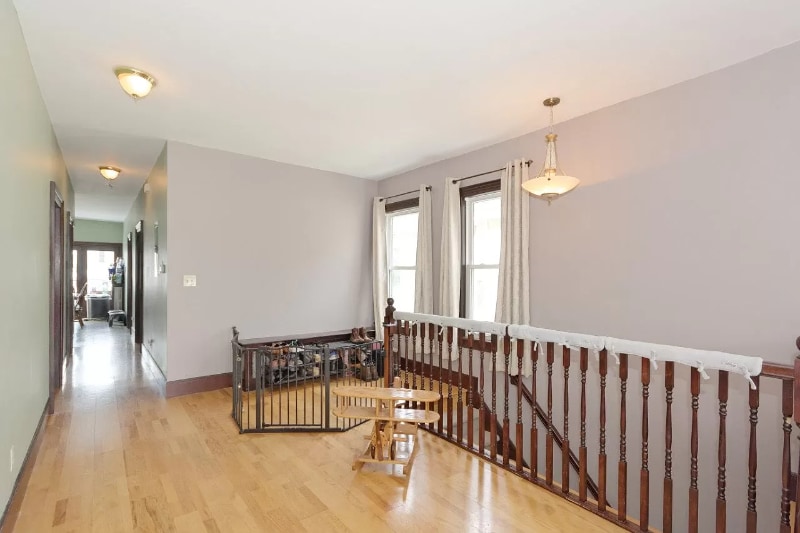 Primary Photo - 546 Mercer St