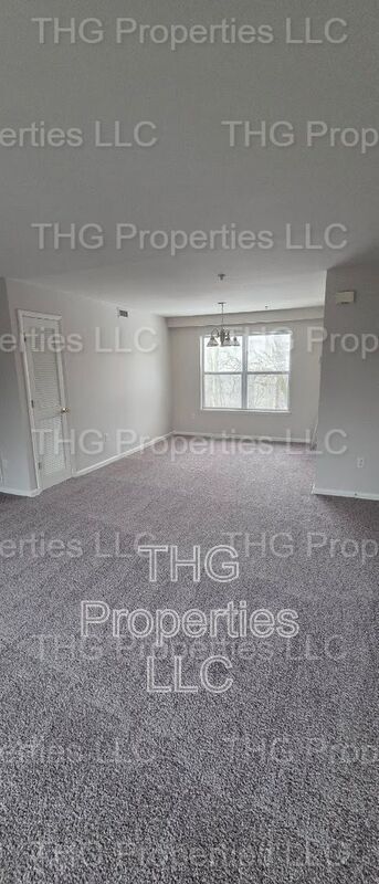 Building Photo - 27-55 Green Street APT# 59B