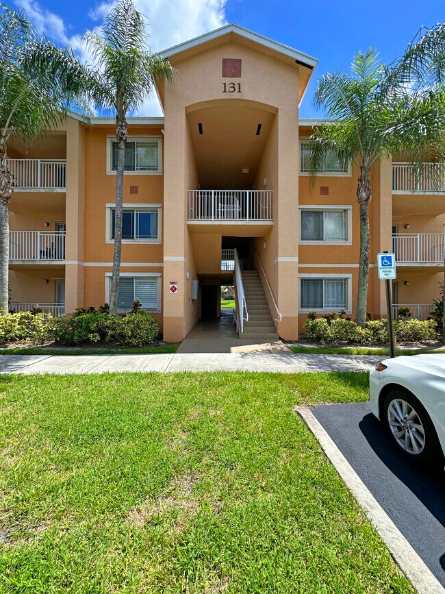 Foto del edificio - 131 SW Palm Dr
