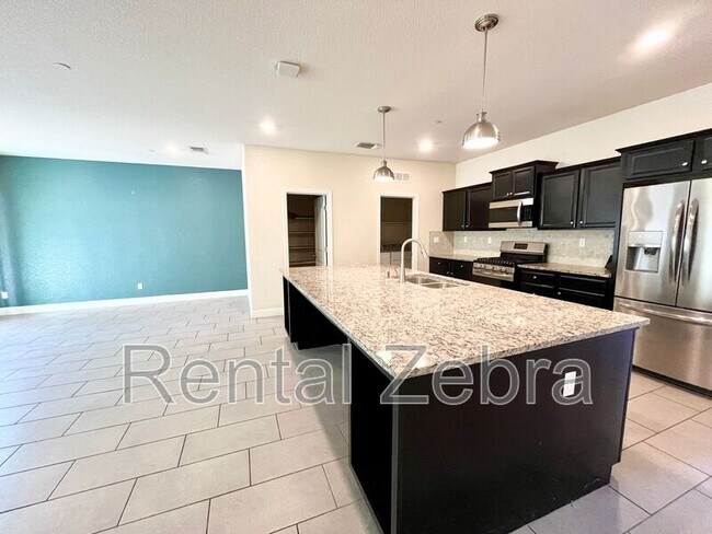 Foto del edificio - 4626 Beckman Way