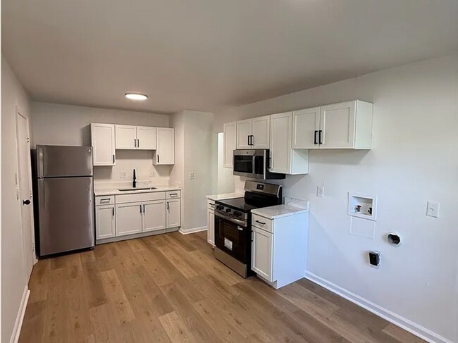Foto del edificio - 3540 Teaberry Dr