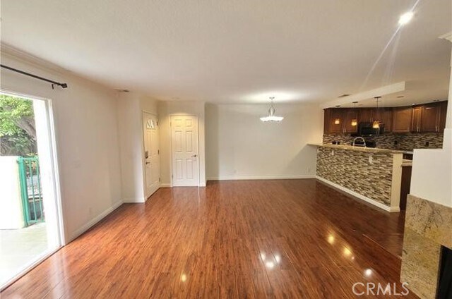Foto del edificio - 11076 Sharp Ave