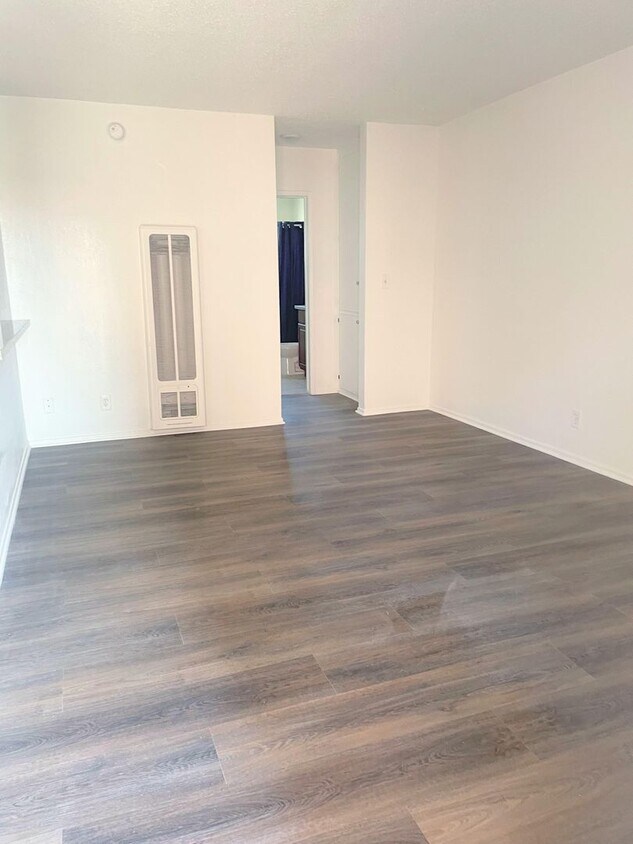Foto principal - 1bd/1ba in Panorama City