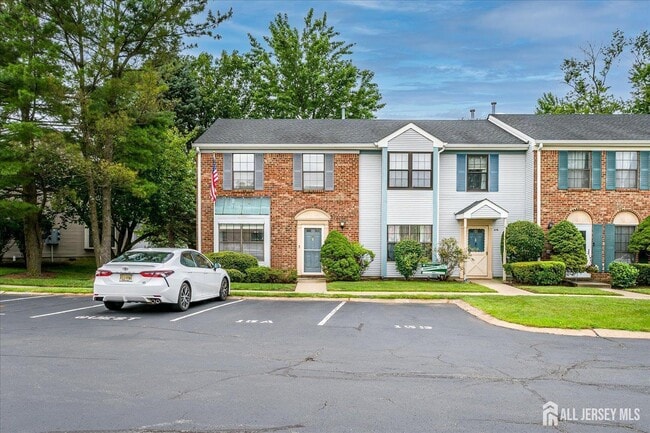 Foto del edificio - 369 Bromley Pl