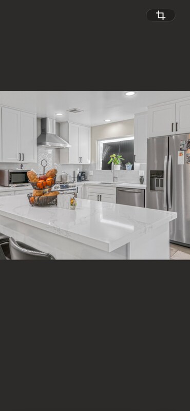 Foto del edificio - 5536 Ruthwood Dr