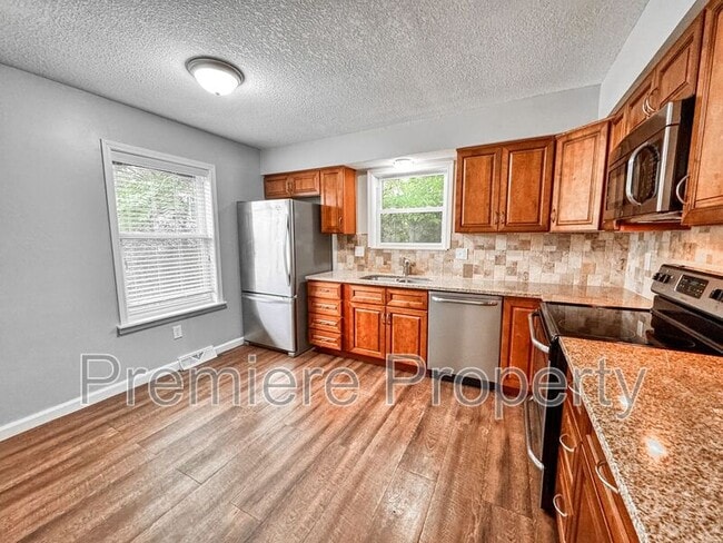 Building Photo - 3908 Springfield St