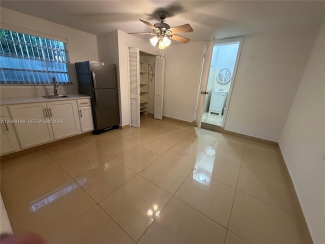 Foto del edificio - 423 E 17th St