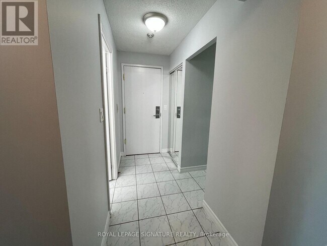 Photo du bâtiment - 68 Corporate Dr