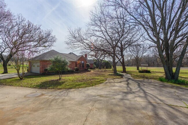 Building Photo - 3797 Blackjack Rd W
