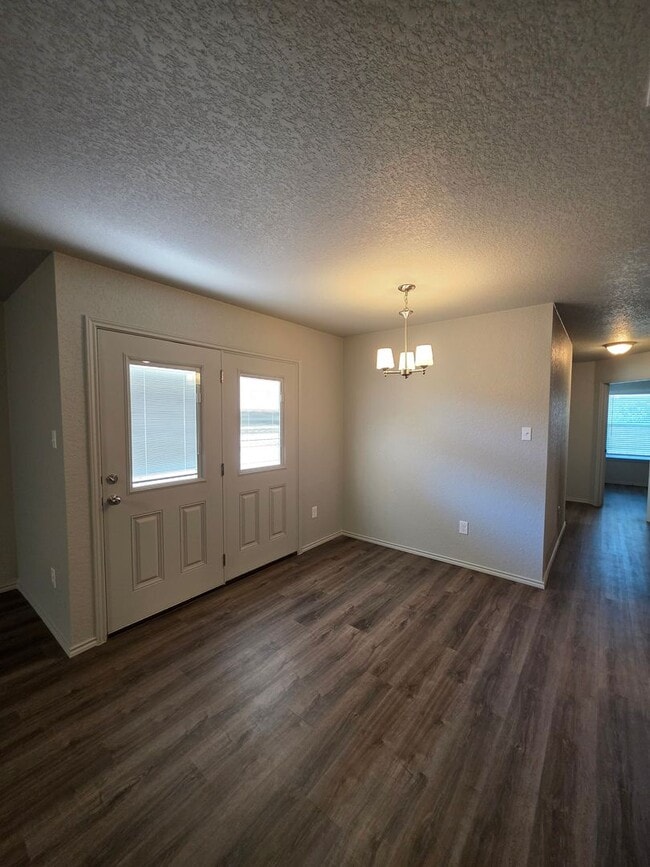 Foto del edificio - 3 Bedroom / 2 Bath Duplex Copperas Cove - Text 201-231-7228
