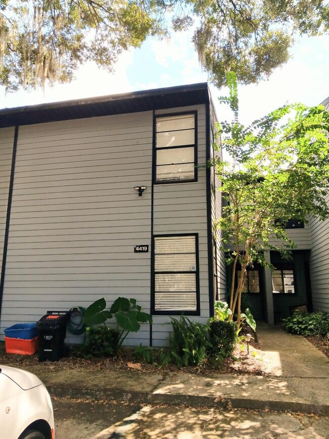 Building Photo - Immaculate 3/2 Condo in Marchwood!