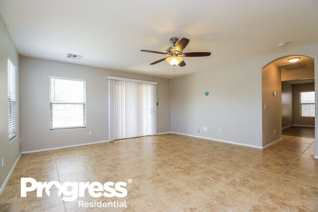 Foto del edificio - 4439 W Burgess Ln