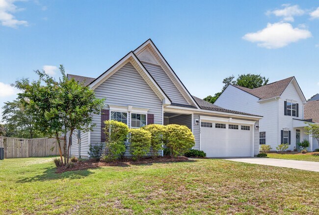 Foto del edificio - 151 Country Oaks Ln