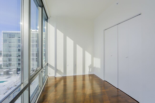 Foto del edificio - Hudson Lights (1Bdrm Den)