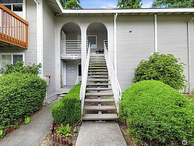 Building Photo - 17204 NE 45th St