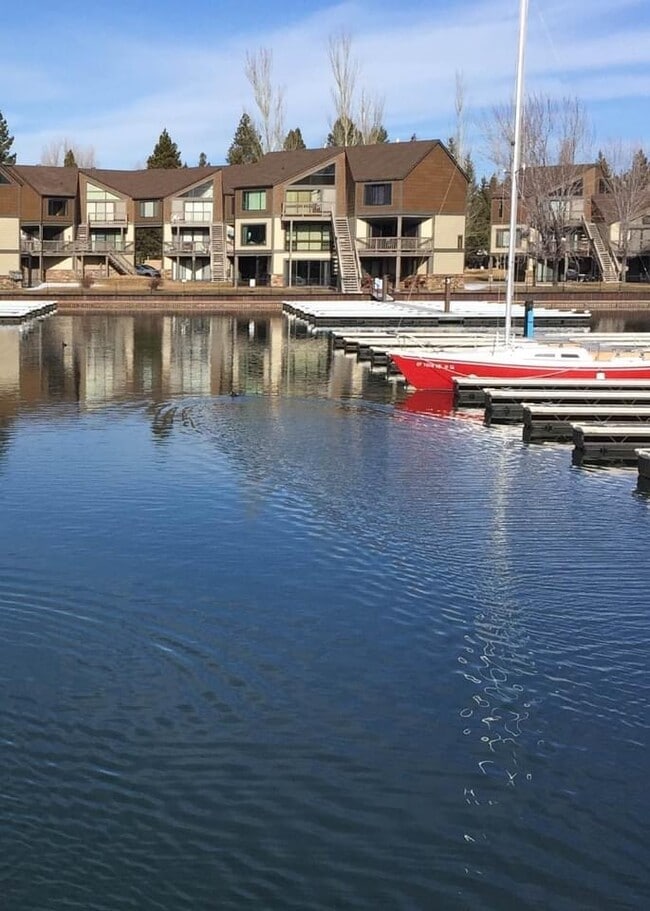 Building Photo - 497 Tahoe Keys Blvd