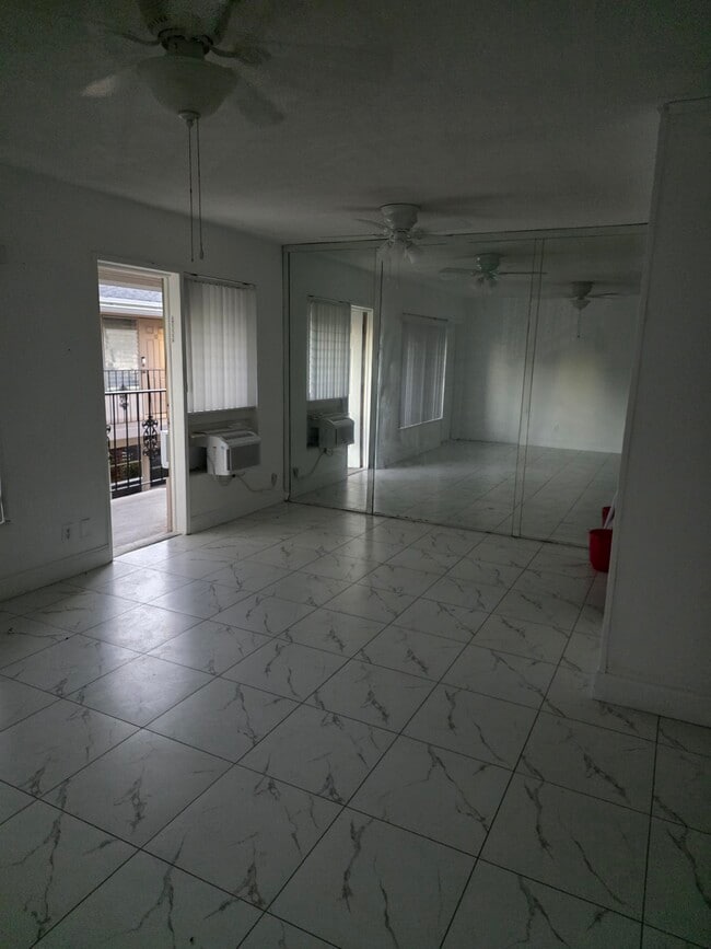 Building Photo - 3870 NE 22nd Way