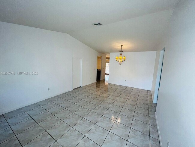 Foto del edificio - 16244 SW 95th St