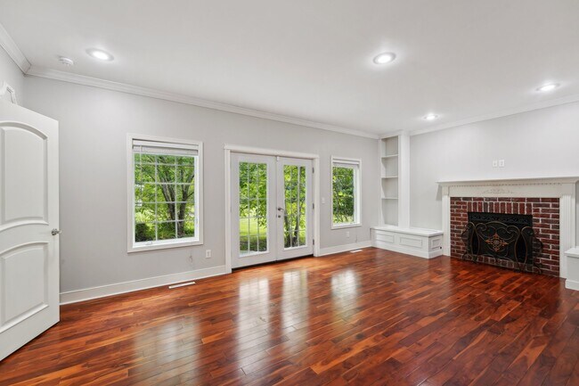 Building Photo - 3420 Turner Dr SW