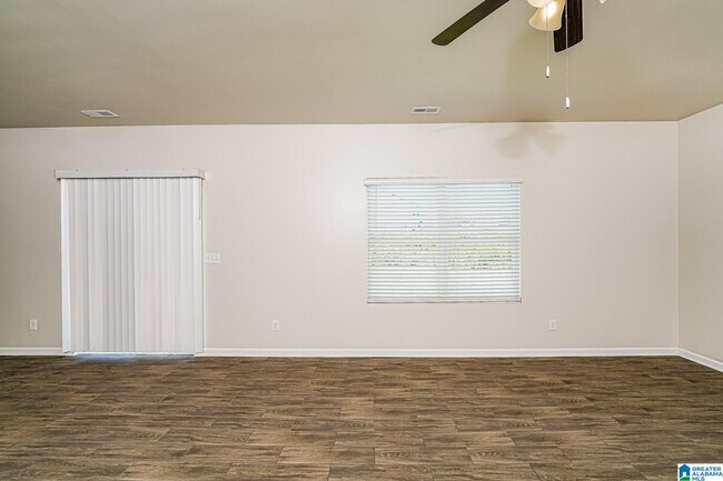 Foto del edificio - 22947 Downing Park Cir