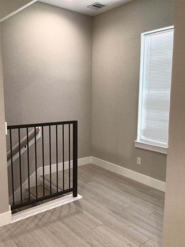 Foto del edificio - 2109 Marnel Rd