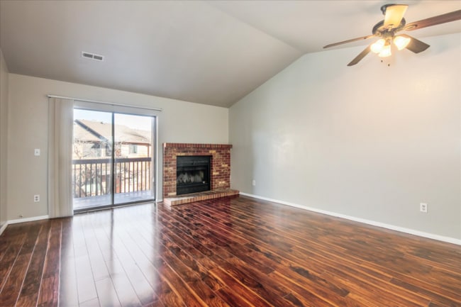 Building Photo - 2273 S Buckley Rd