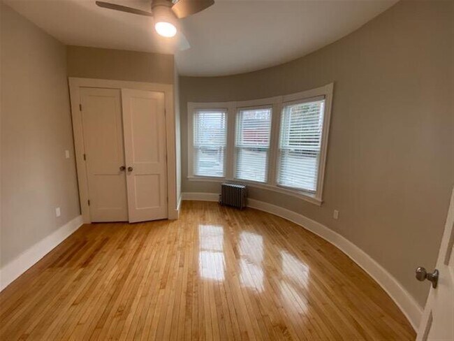 Foto del edificio - 67 Newbern Ave