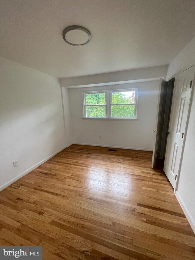 Foto del edificio - 3900 Jefferson St