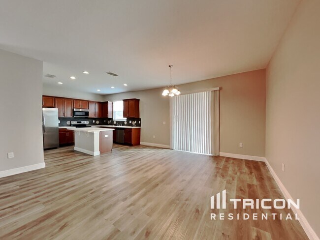 Building Photo - 7105 Feather Wood Drive Ruskin FL