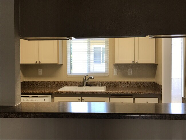 Foto del edificio - 7701 Yorktown Ave