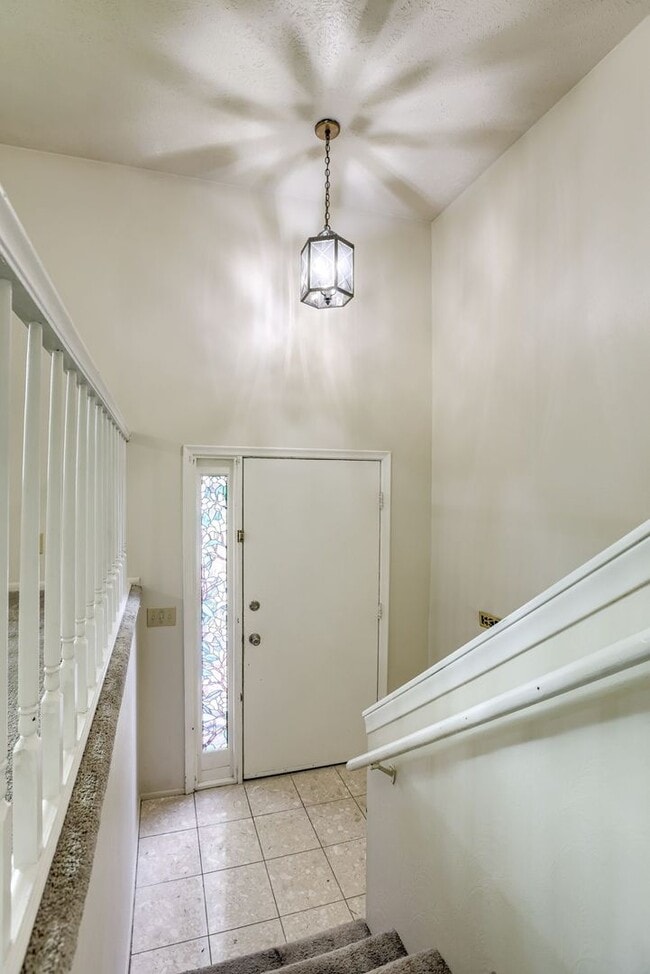 Building Photo - Adorable home in Heart of Papillion