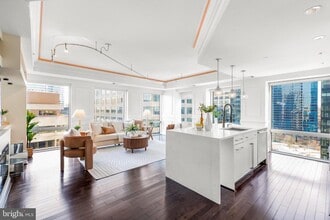 Building Photo - 1111 19th St N