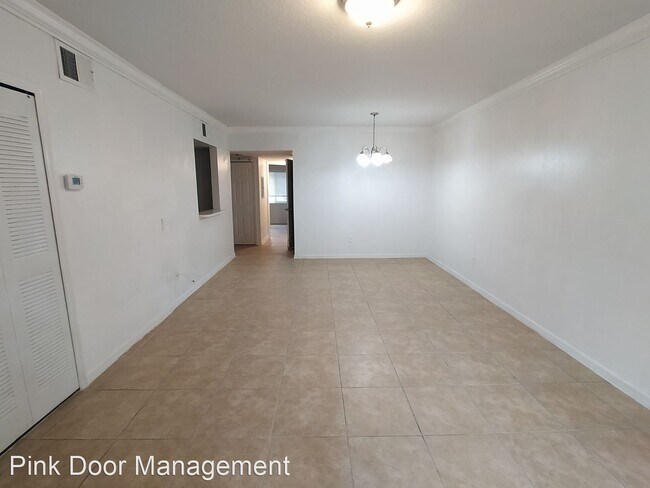 Building Photo - 533 Villa Del Sol Cir