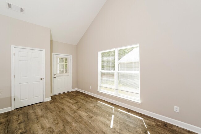 Foto del edificio - 170 Willowridge Ln