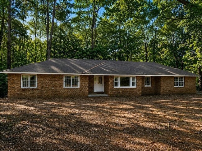 Photo - 203 Oglesby Bridge Road SE Unit House