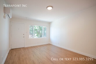 Building Photo - 825 W 167th St
