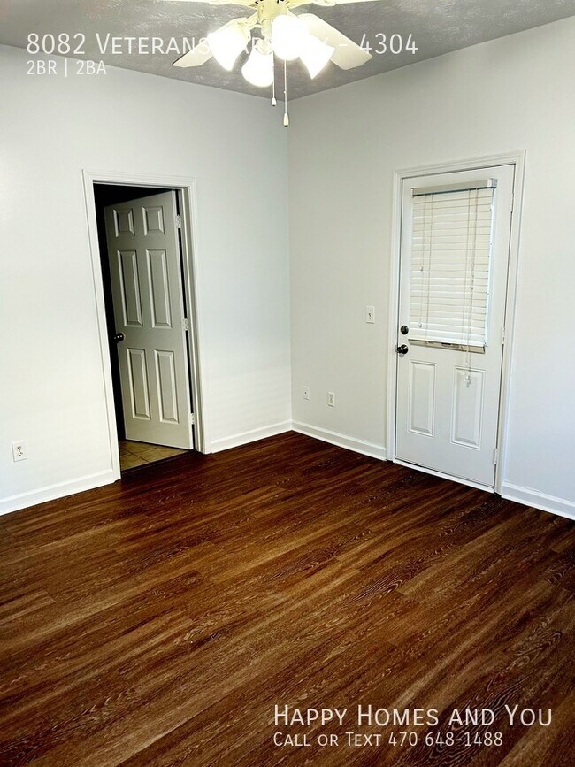 Foto del edificio - 8082 Veterans Pkwy