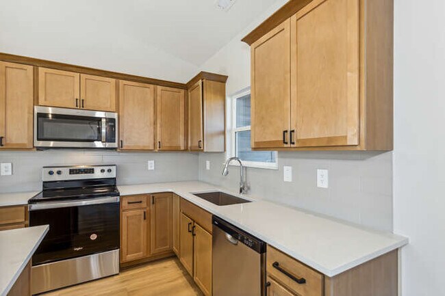 Building Photo - 4641 S Doris Ct