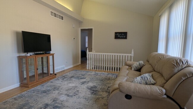 Foto del edificio - 7512 N Hemple Ave