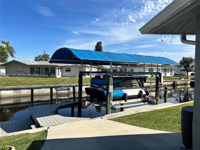 Foto del edificio - 4348 S Atlantic Cir