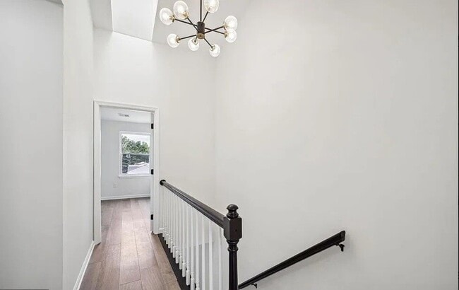 Building Photo - 10611 Campus Way S