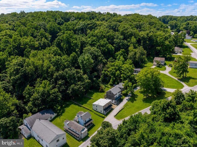 Foto del edificio - 58 Irish Ln