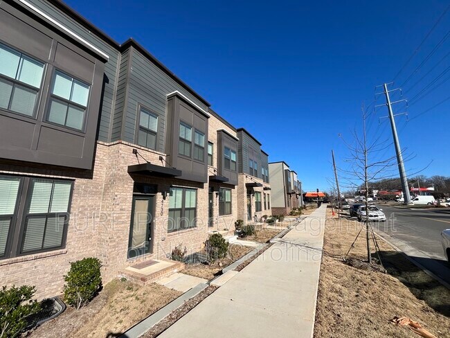 Foto del edificio - 4730 Chastain Ave