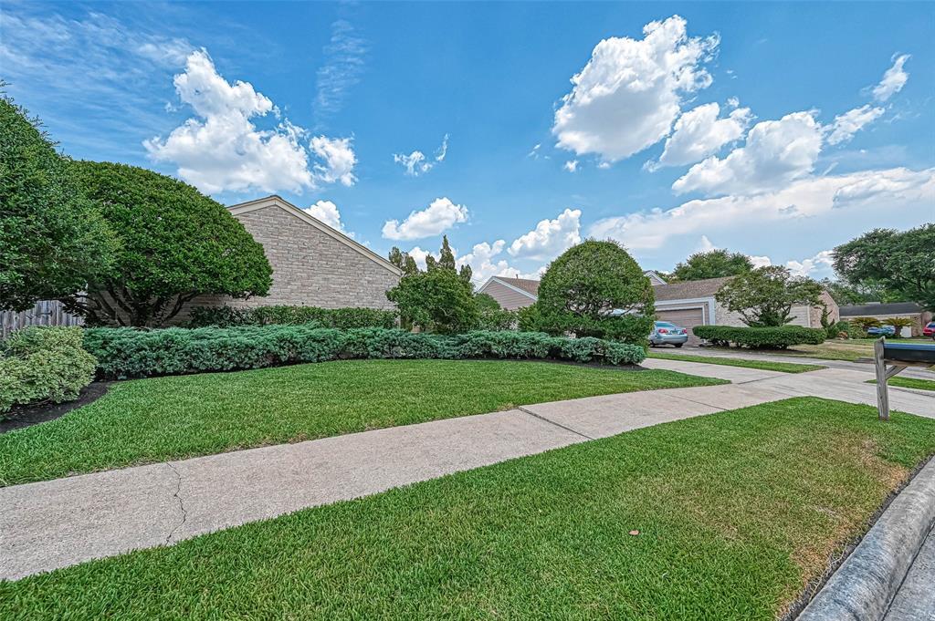 Foto principal - 2223 Kinbrook Dr