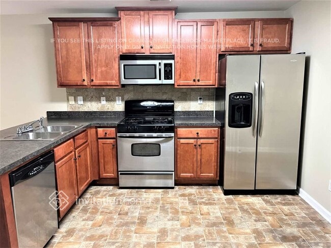 Building Photo - 377 Highland Falls Dr