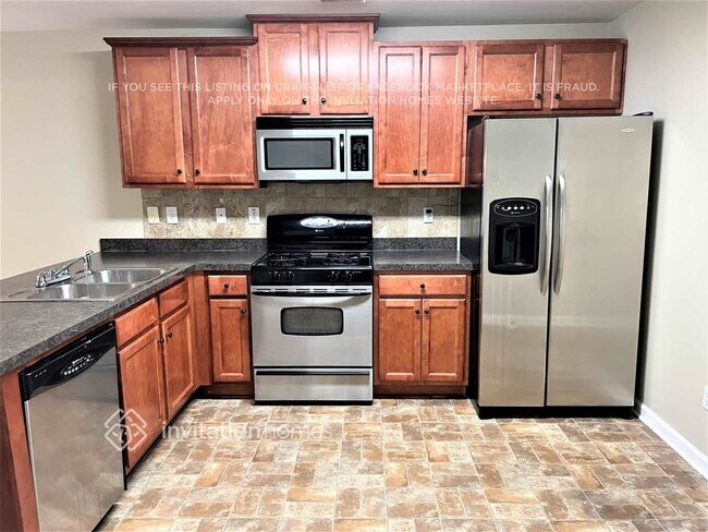 Foto del edificio - 377 Highland Falls Dr