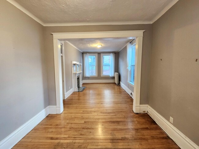 Building Photo - 242-242 Princess St