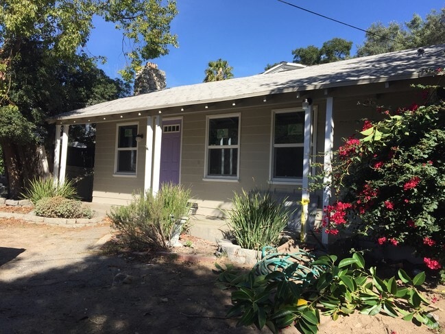 Building Photo - 2825 Hermosa Ave